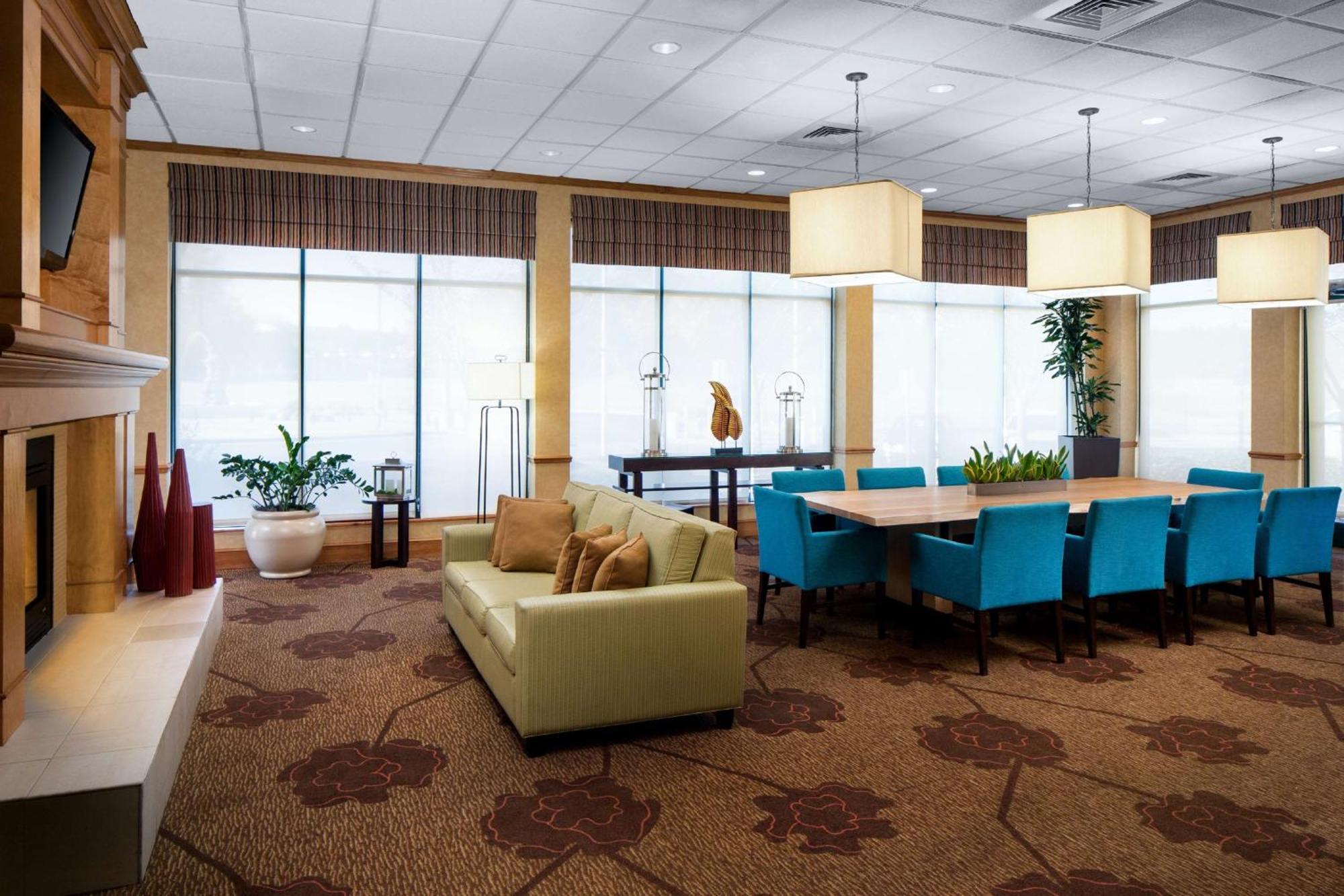 Hilton Garden Inn Atlanta Airport/Millenium Center Екстер'єр фото