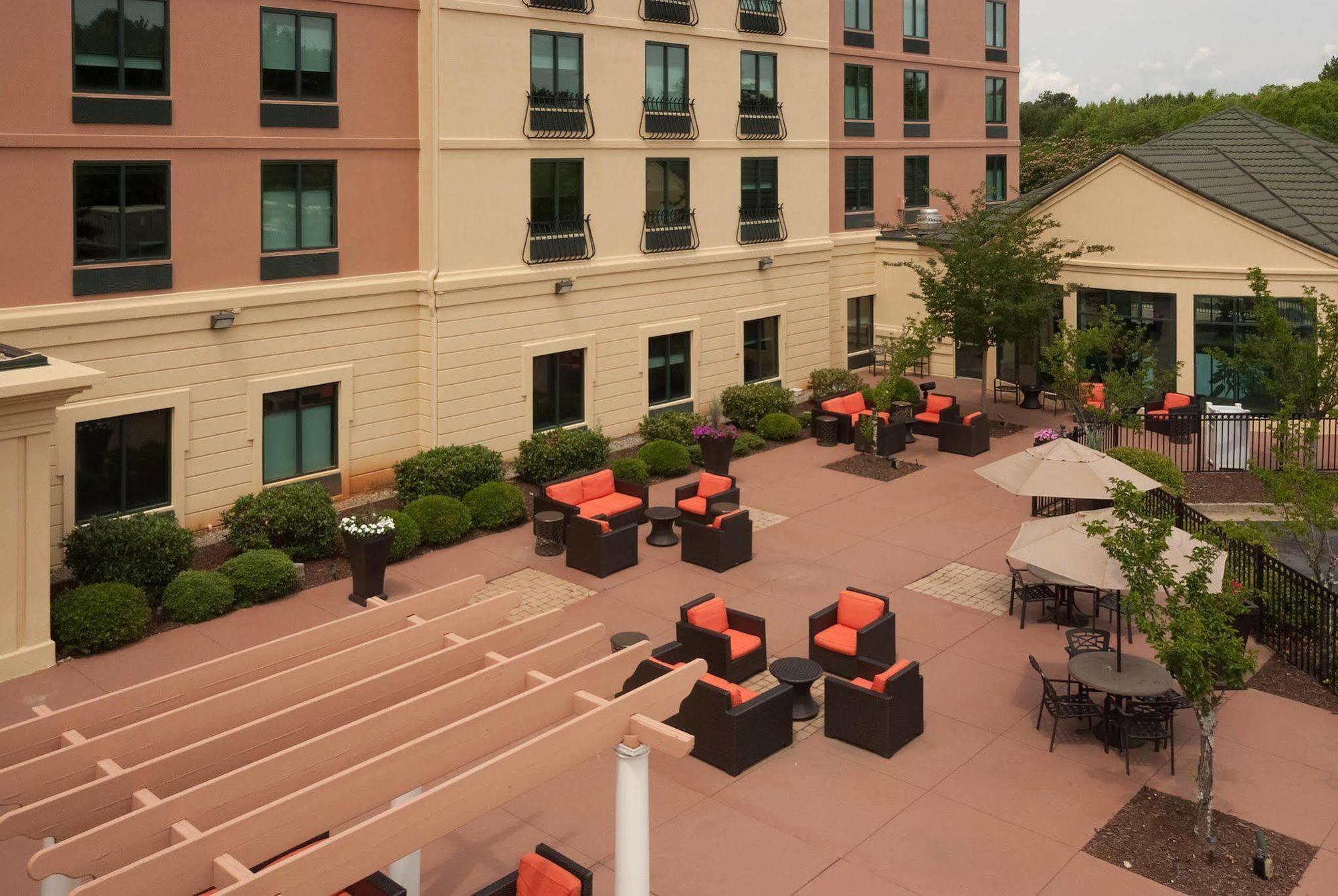 Hilton Garden Inn Atlanta Airport/Millenium Center Екстер'єр фото